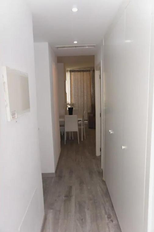 Estudio En Plaza Vara Del Rey Madrid Ngoại thất bức ảnh